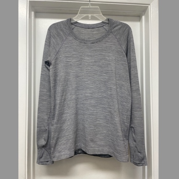 Lululemon Swiftly Tech Long Sleeve 2.0 Tempo Stripe EUC - Picture 4 of 11